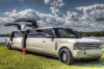 Clermont Range Rover Limo 